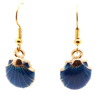 Blauwe schelp oorbellen met goudkleurige accenten