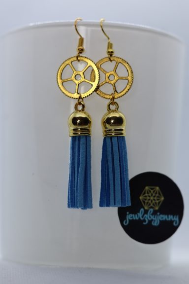 lichtblauw kwastje met radaronderdeel erboven